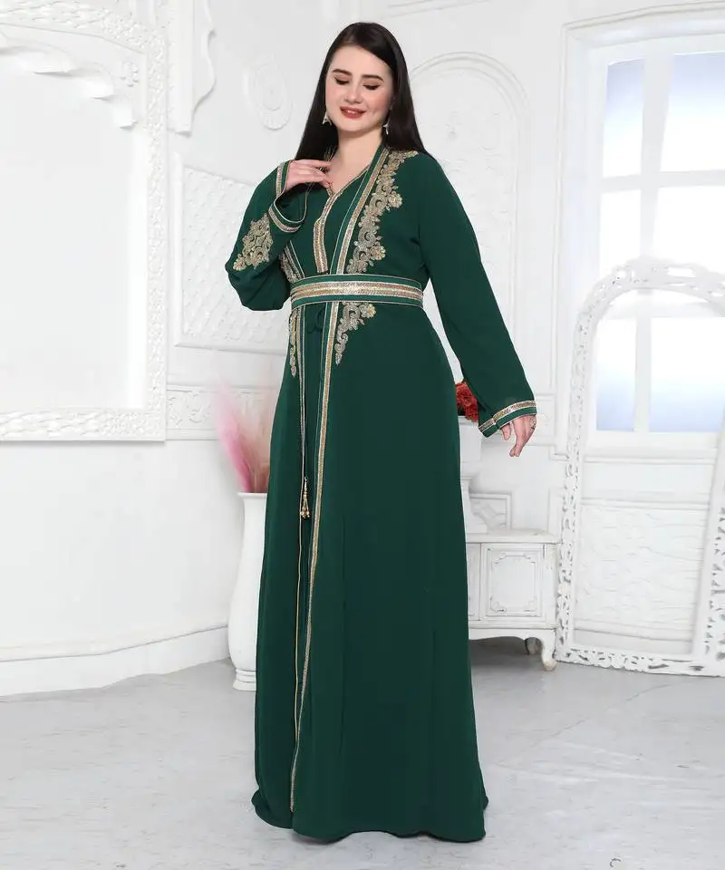 Embroidered arabic style kaftan for women