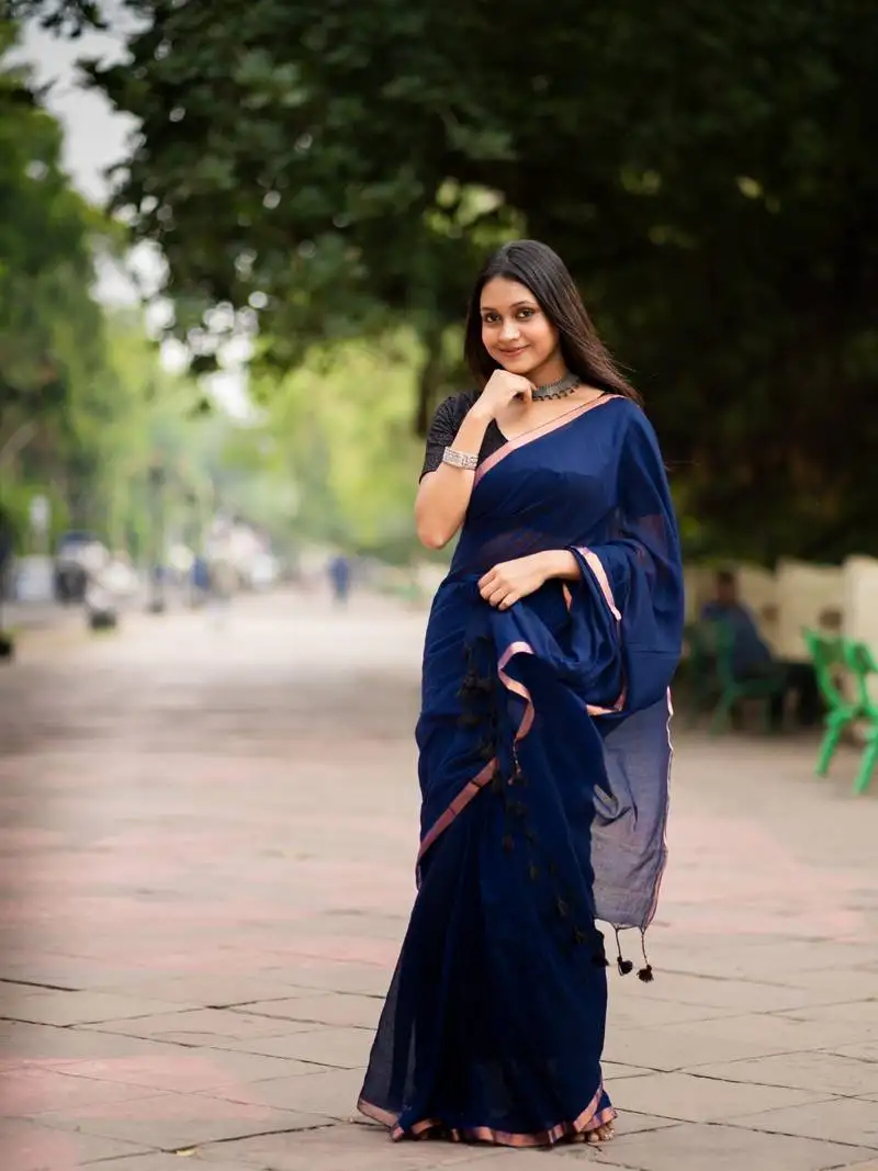 Aakar nayra | blue handloom cotton saree