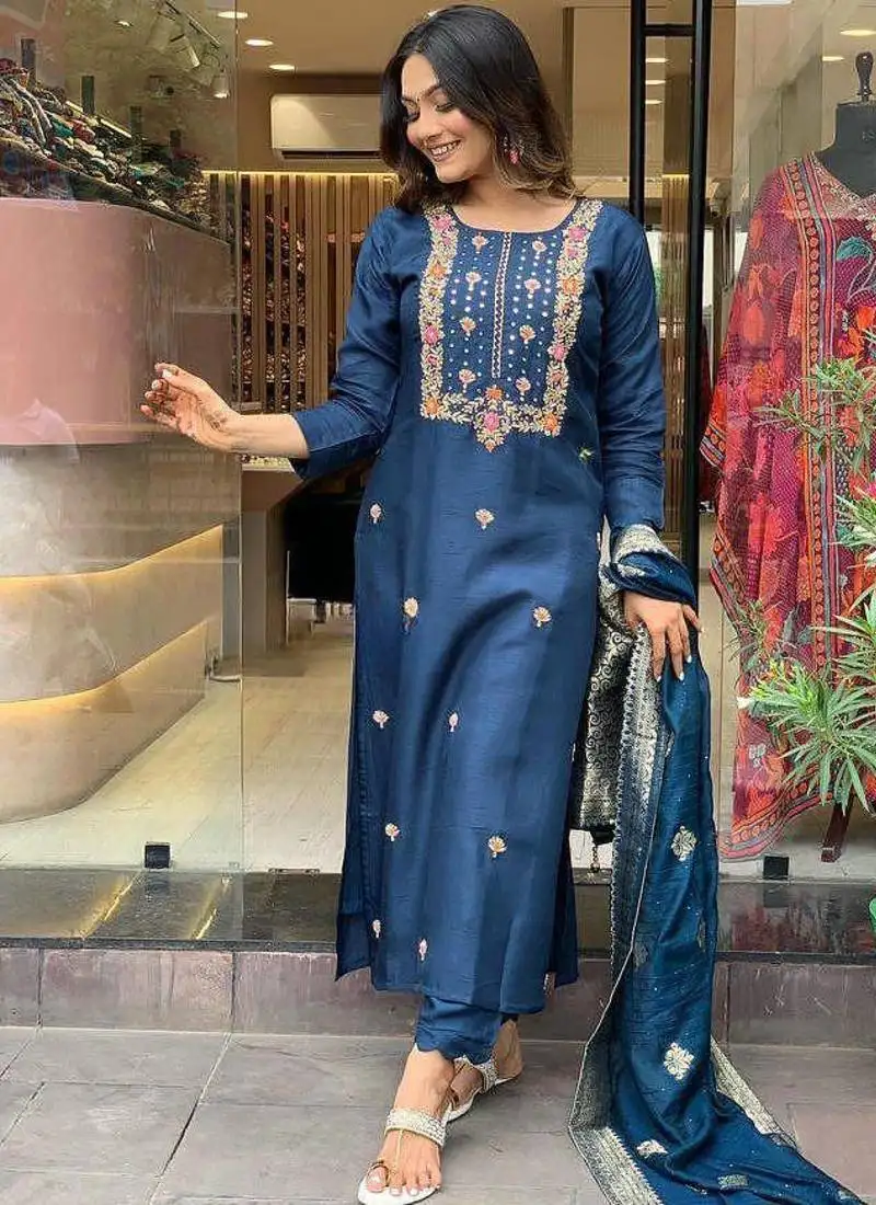 Women's gorgeous embroidery viscose rayon fabric stright kurta pant with dupatta set