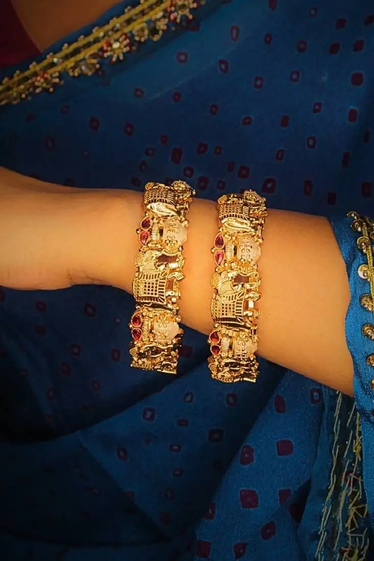 Gold-plated elephant screw-openable kada bangles set of 2
