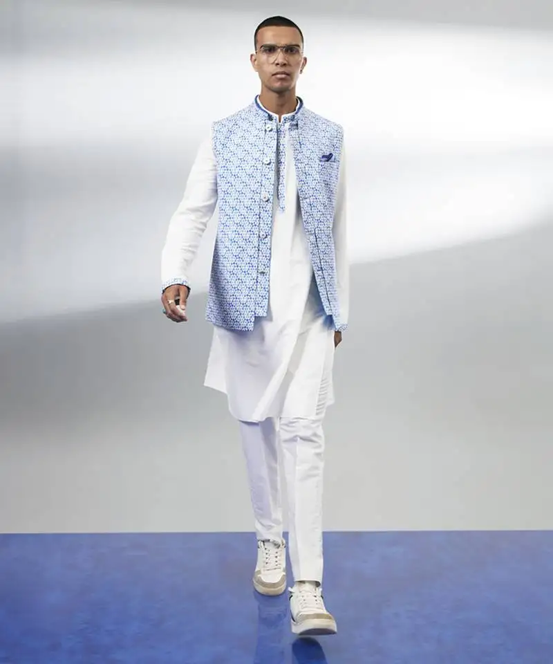Azure pixel printed layered bandhi jacket