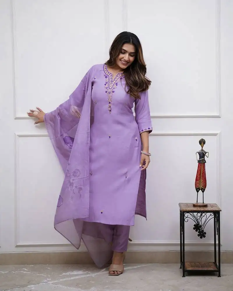 Purple embroidered rayon slub kurta with pant & chanderi cotton dupatta set