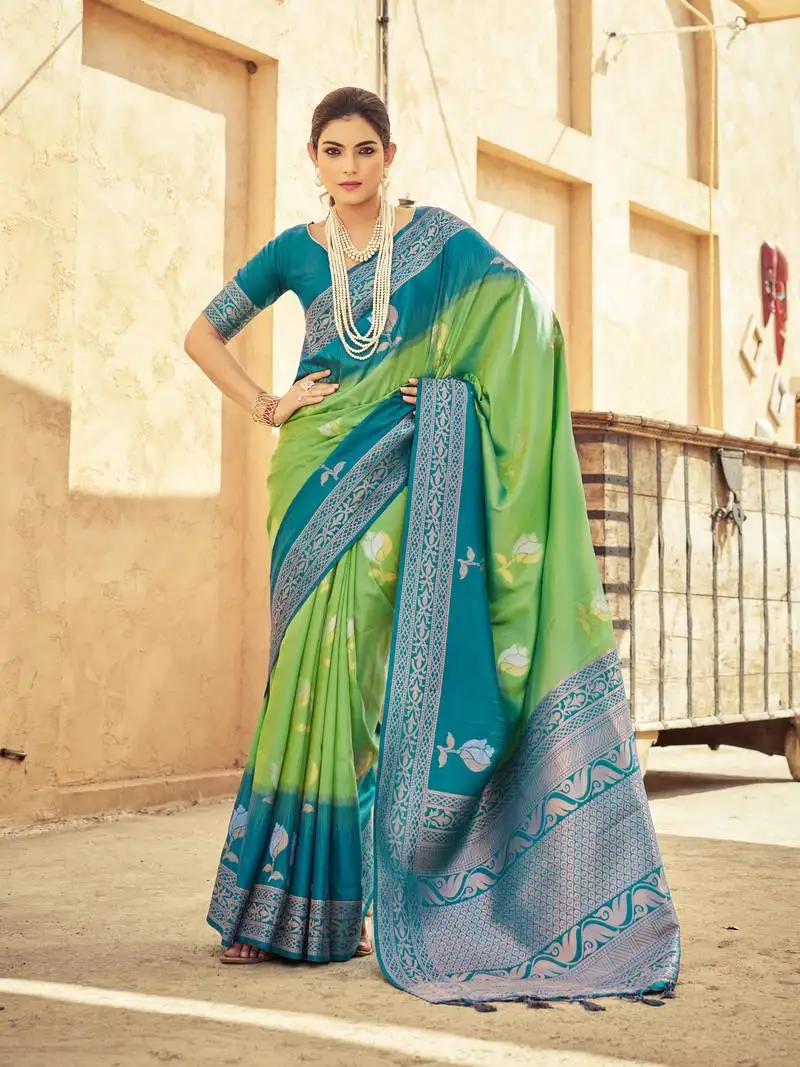 Green elegant silk blend festive wear thread work beautiful border saree with blouse