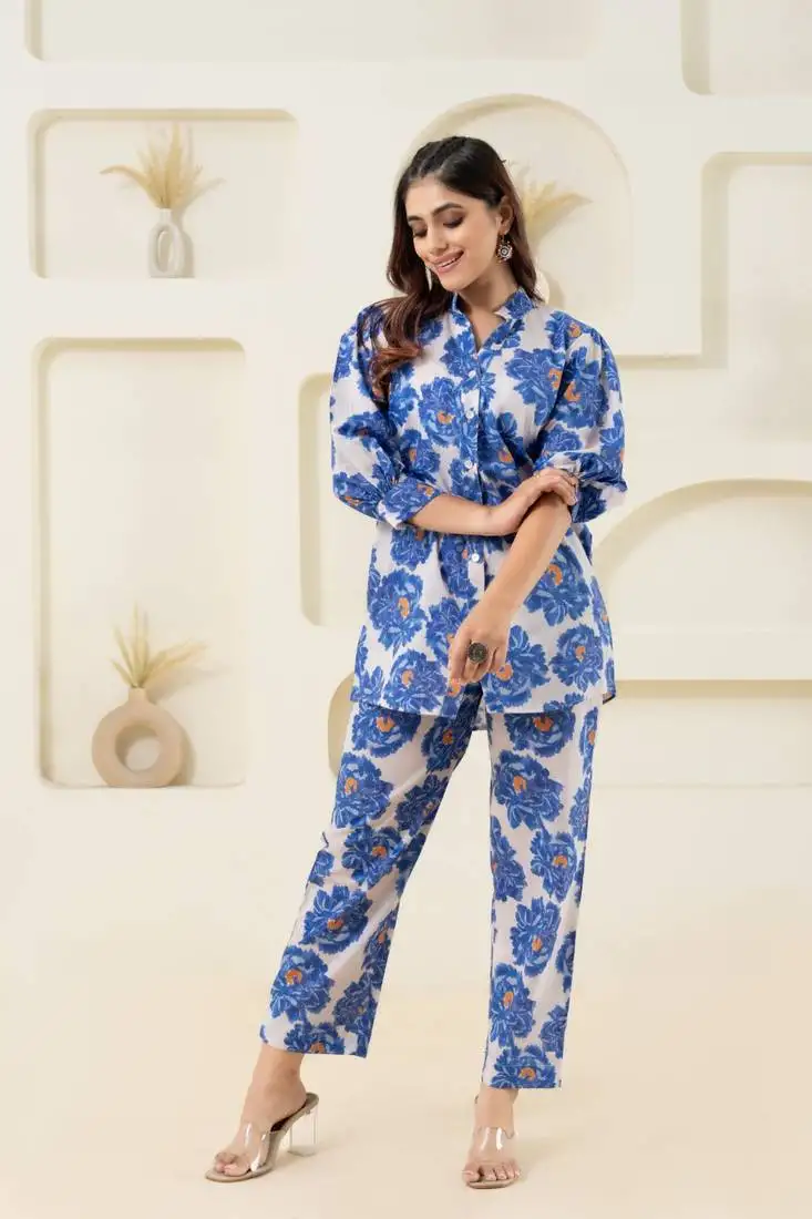 White floral printed pure cotton stand collar (shirt)