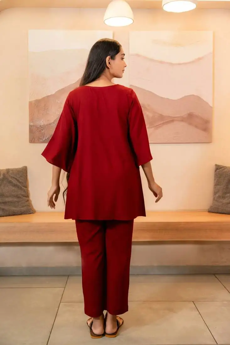 Maroon box pleated top