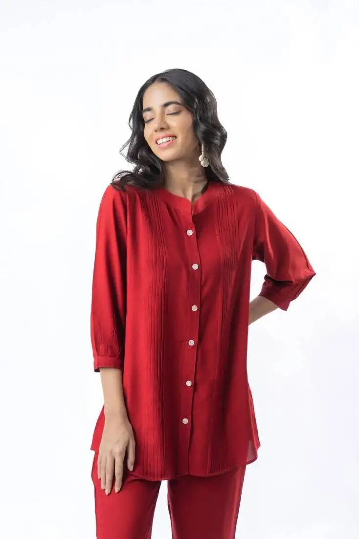 Maroon pleated band collar shirt