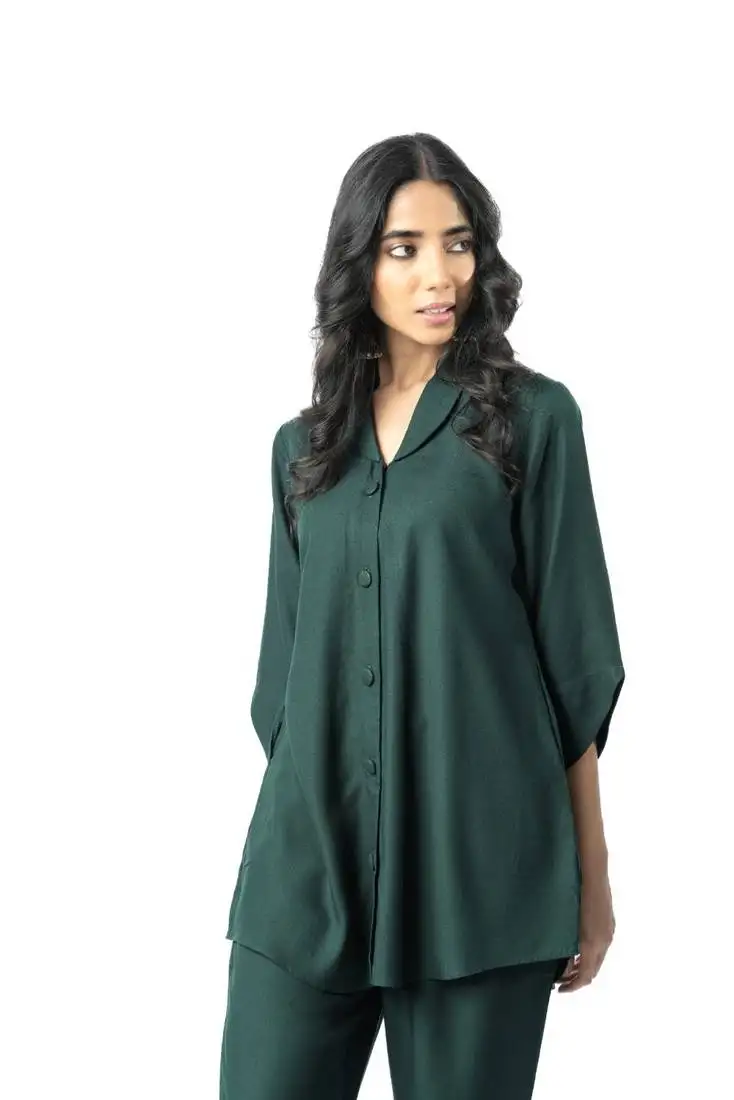 Green shawl collar shirt with curved sleeves