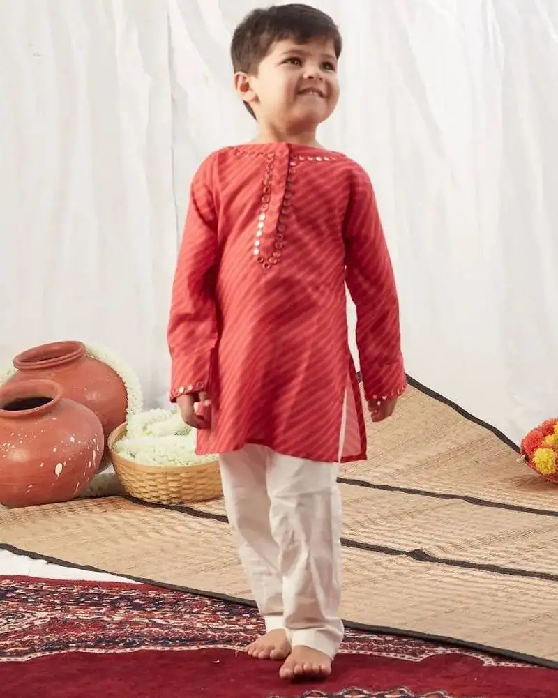 Red printed kurta set for boys