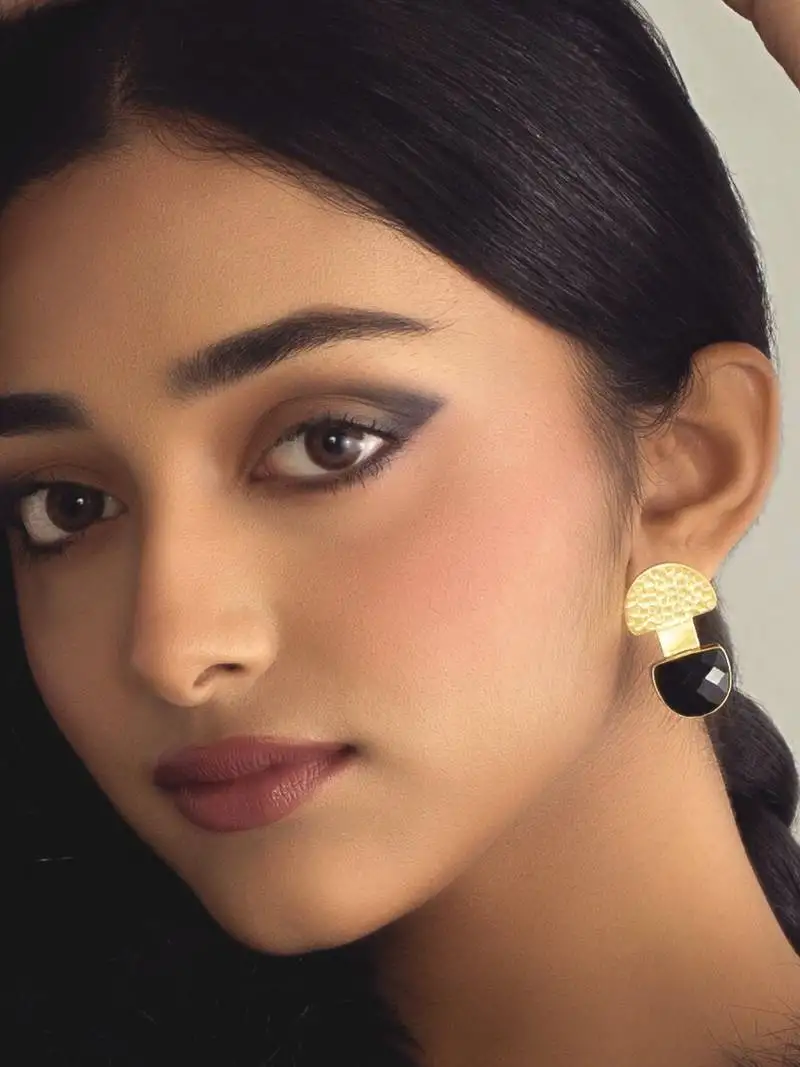 Handcrafted gold plated d-shape studs