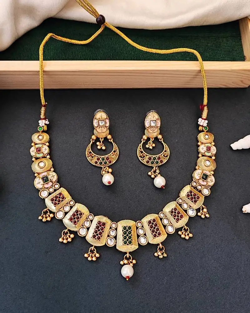 Square cluster gemstone necklace set with pearl and kundan detail