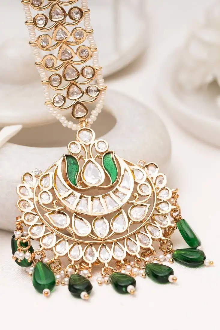 Sitara polki green maangtikka