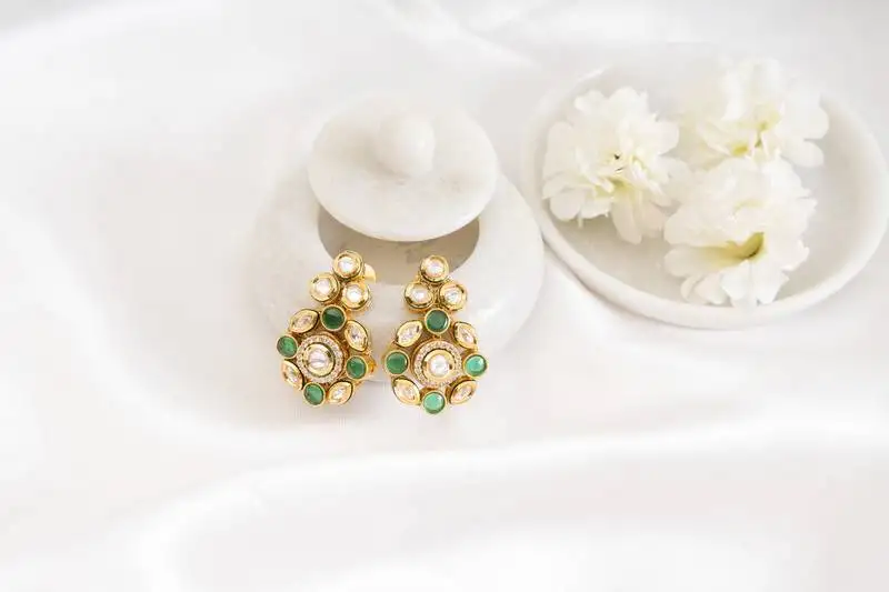 Riba kundan earring