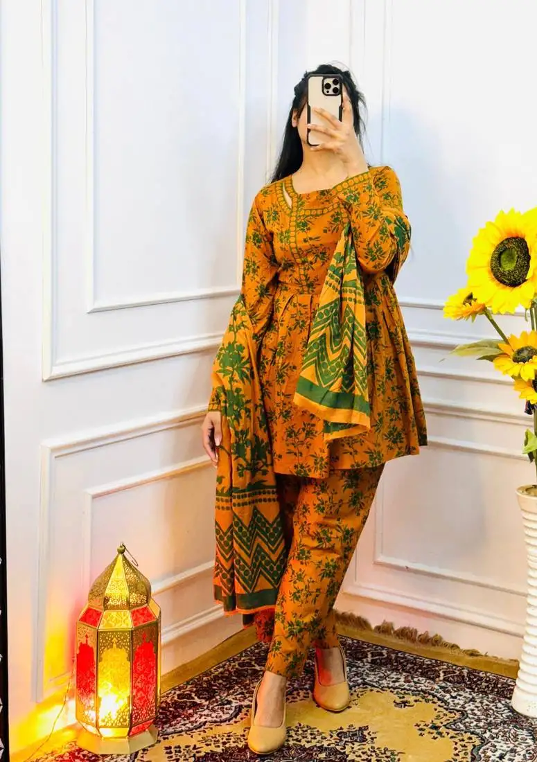 Women fit and flared short kurti with pant and dupatta