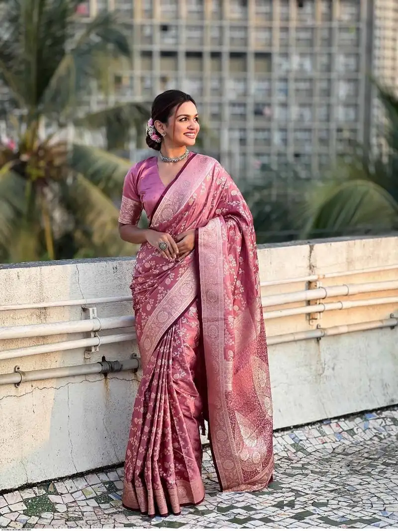 Babypink silk blend sarees with blouse