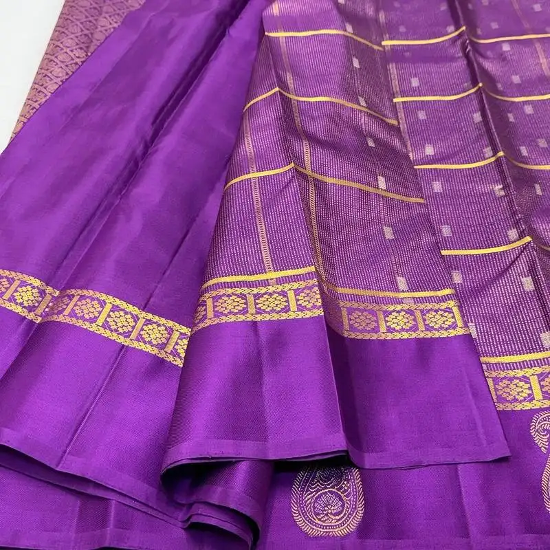 Purple silk blend saree with blouse piece