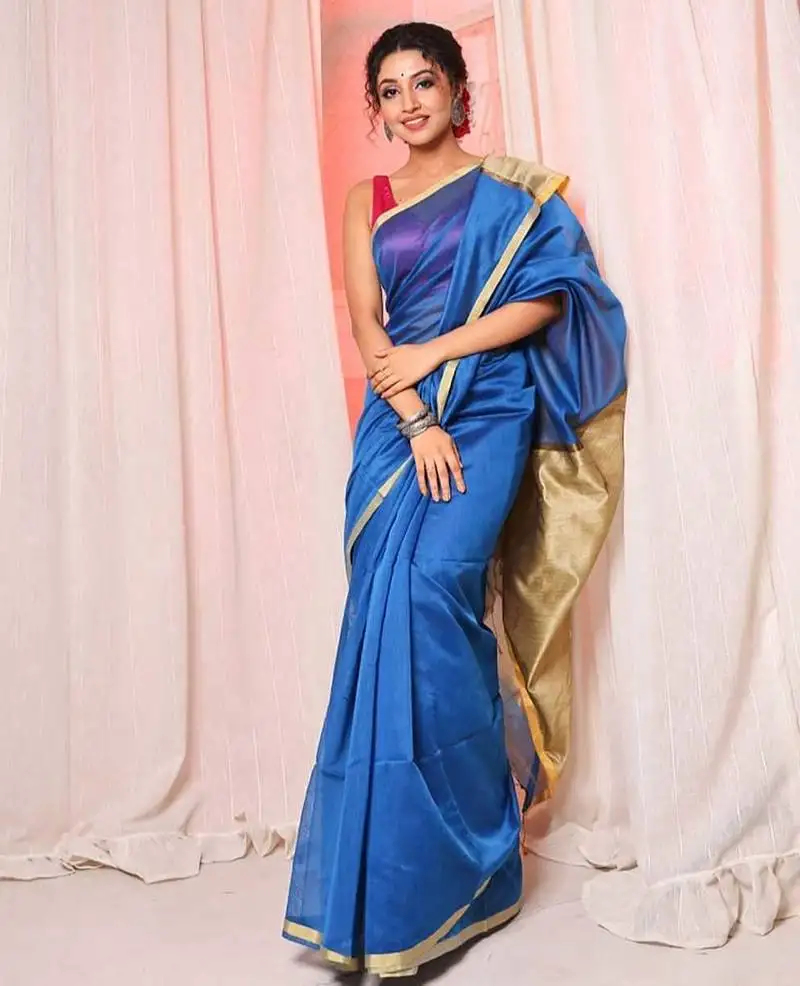 Blue handloom cotton silk saree with running blouse piece