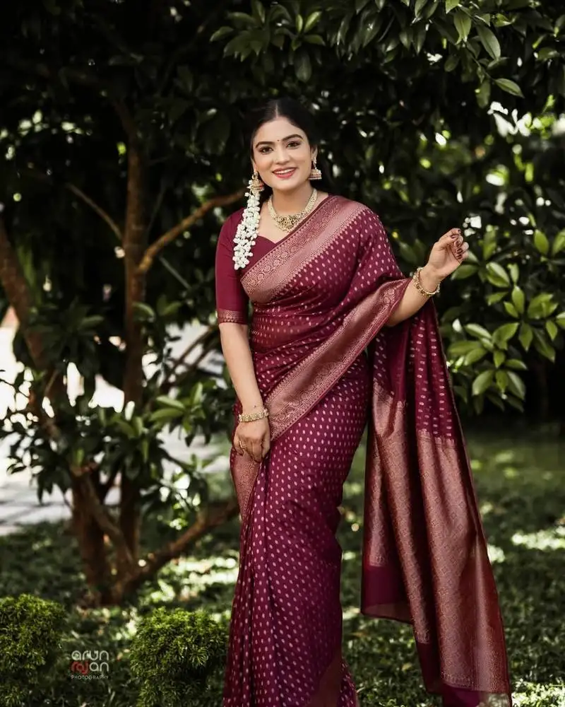 Maroon silk blend saree with blouse
