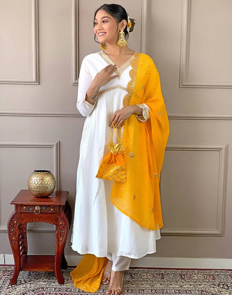 Women's gorgeous embroidery chandrei fabric straight kurta, pant and dupatta set