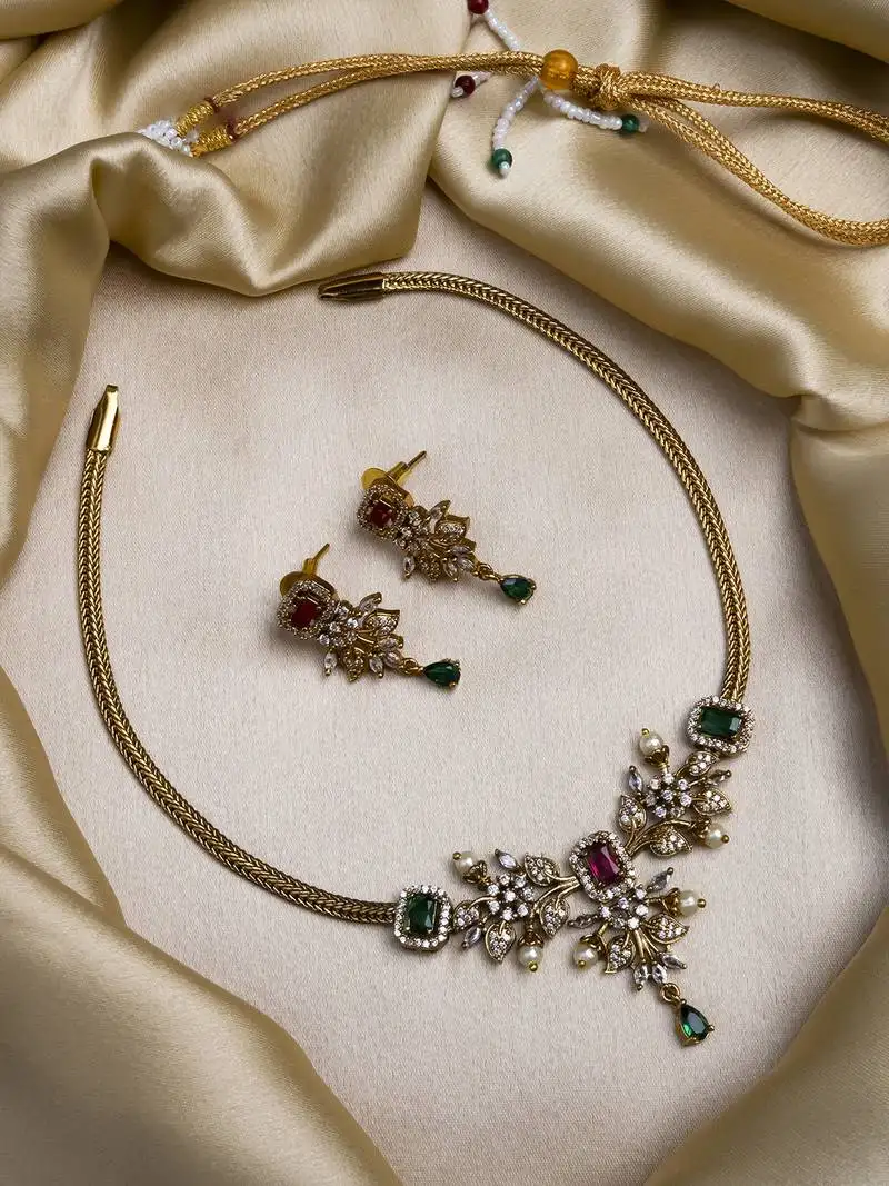 Ruby multicolor ad pearl flower necklace set