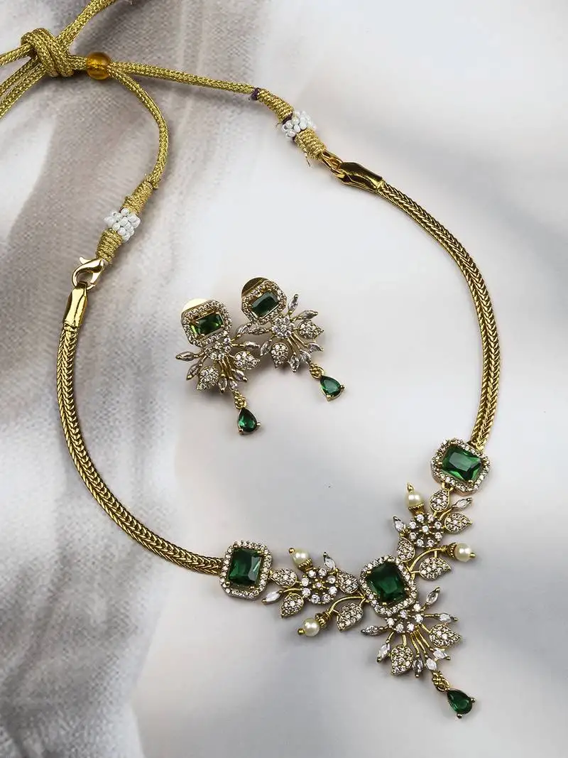 Ruby green ad pearl flower necklace set