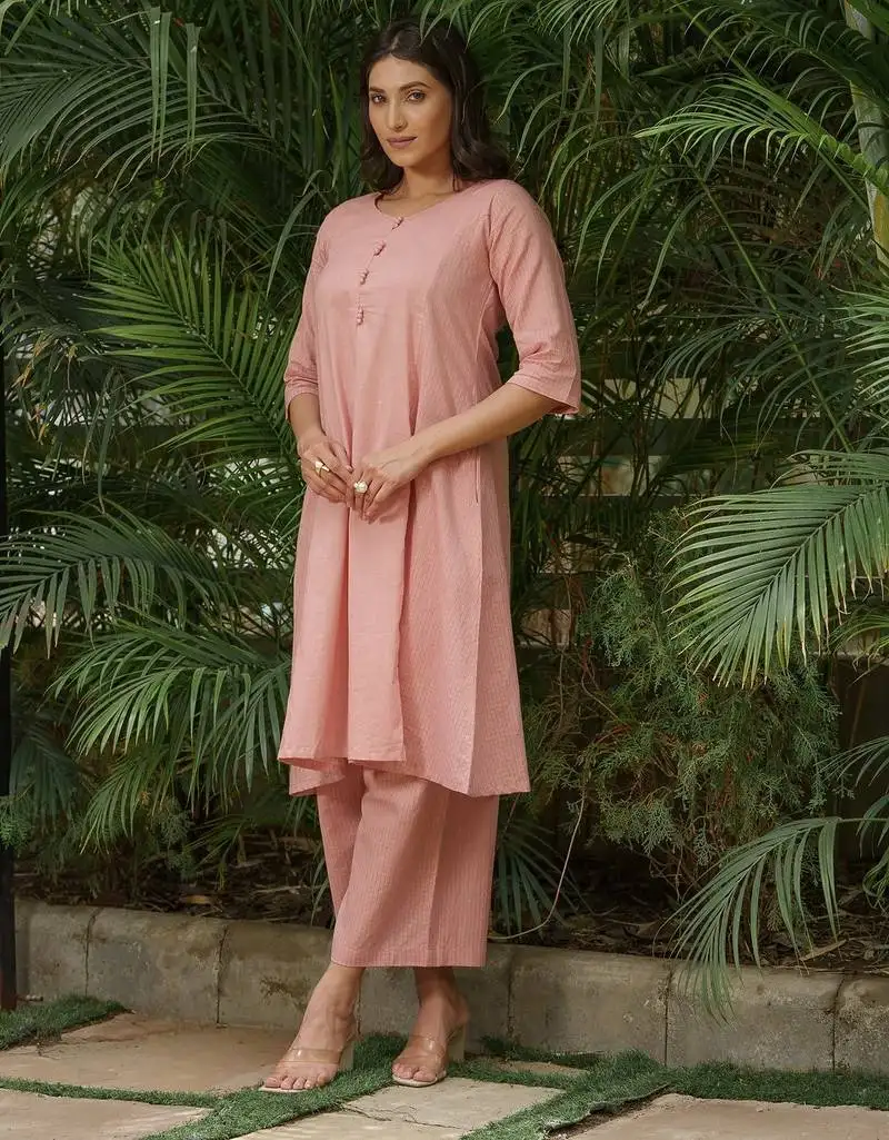 Dusty pink kurta,zari checkered palazzos set-set of 2