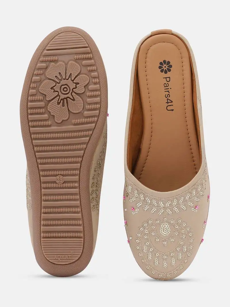 Pairs4u women's ethnic punjabi juttis cream embroidered canvas flats with comfortable pvc sole for universal occasion