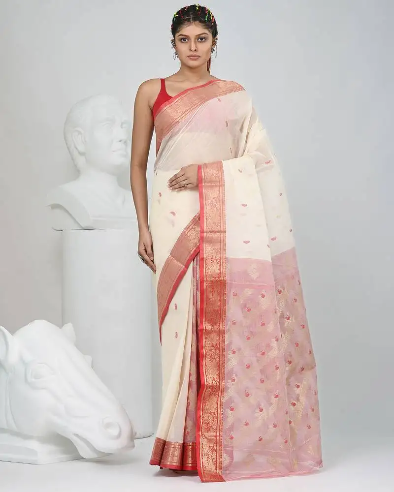 Elegant off white patli pallu tant saree with golden border