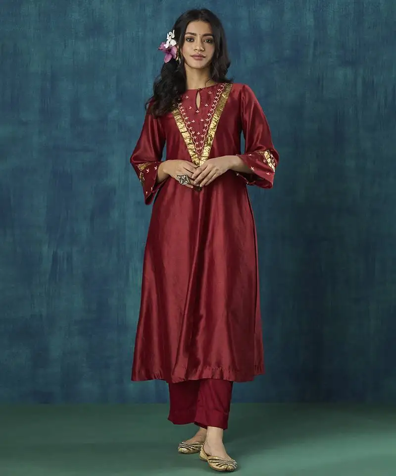 Maroon embroidered chanderi kurti with lace detail