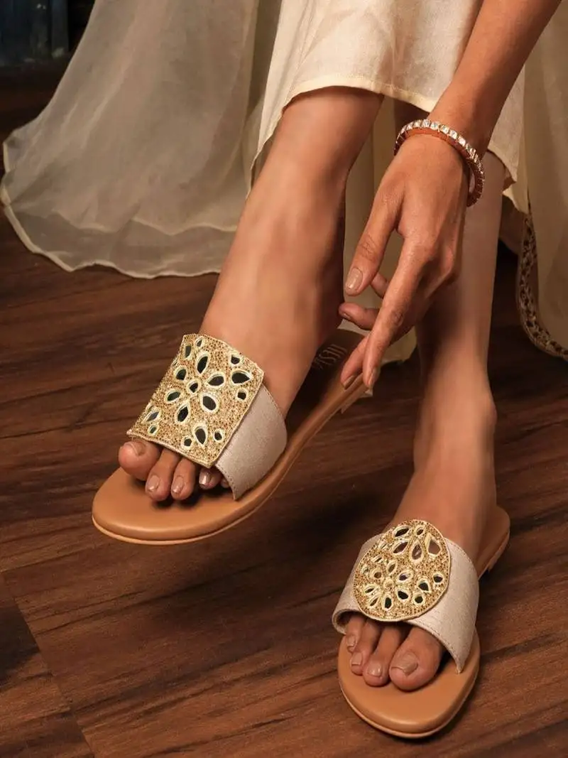 Beige mirror embroidered leather flats