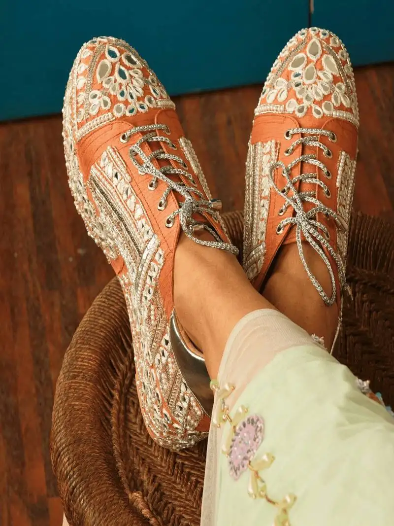 Orange mirror embroidered wedges shoes