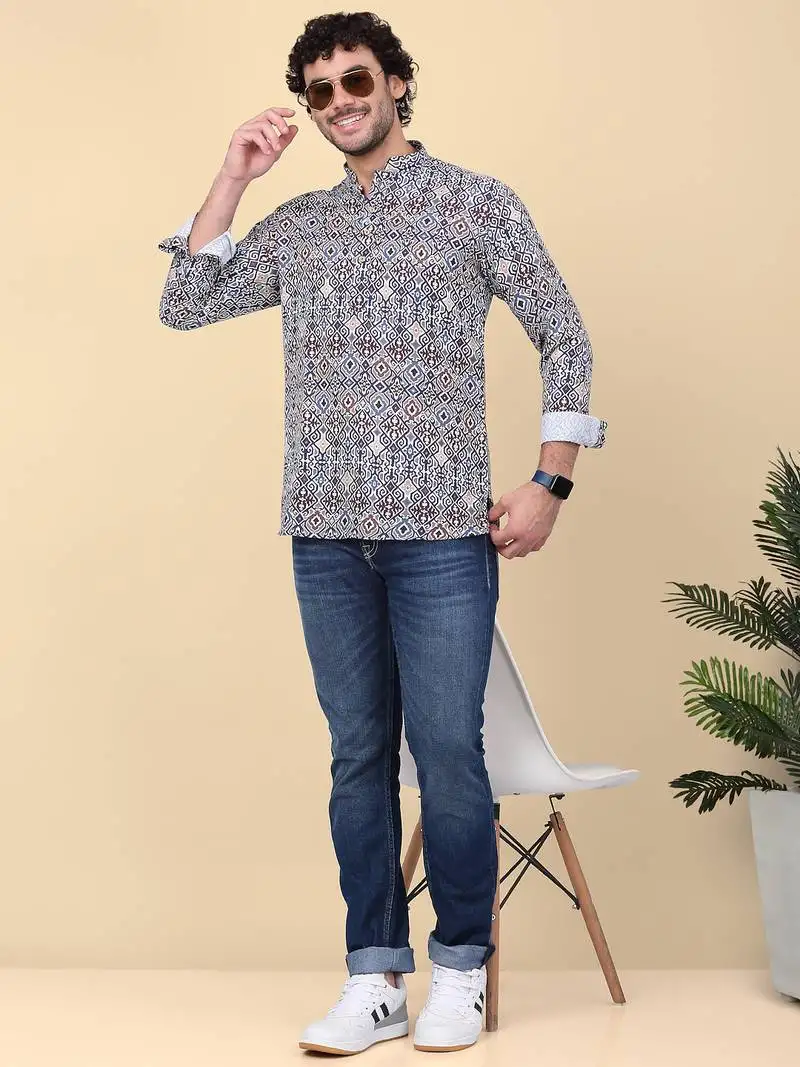 Men cotton blue ethnic motifs short kurta