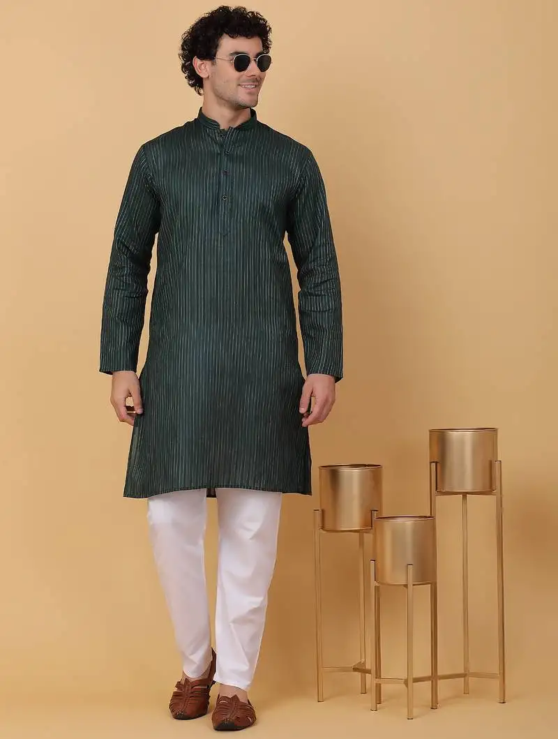 Men green pure cotton striped knee length kurta