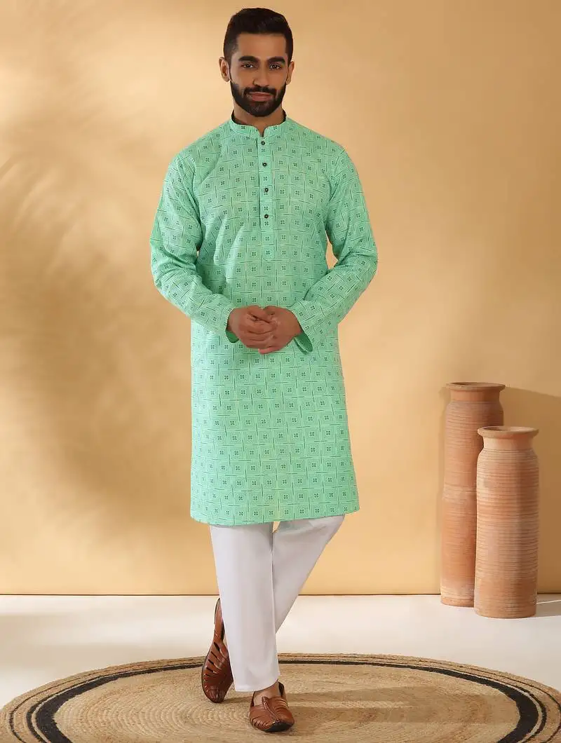 Cotton blend floral printed green kurta and pyjamas