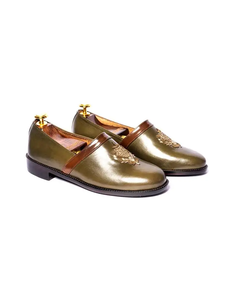 Tan solid loafers