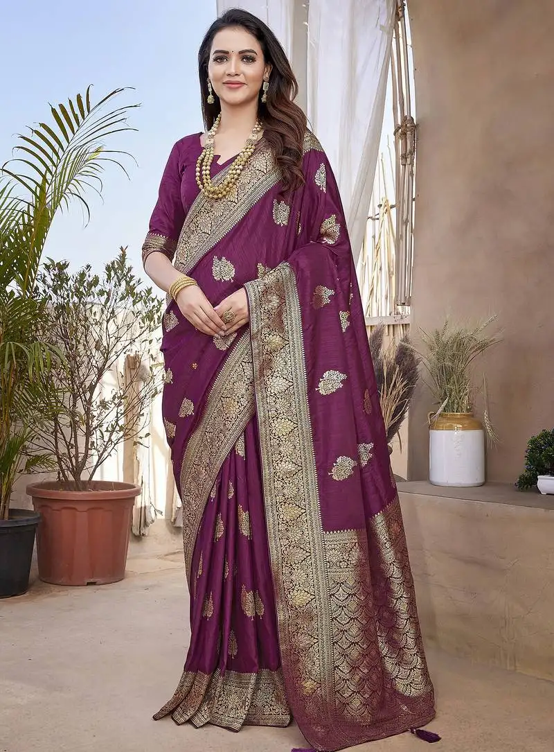 Maroon butta zari jacquard silk blend paithani saree