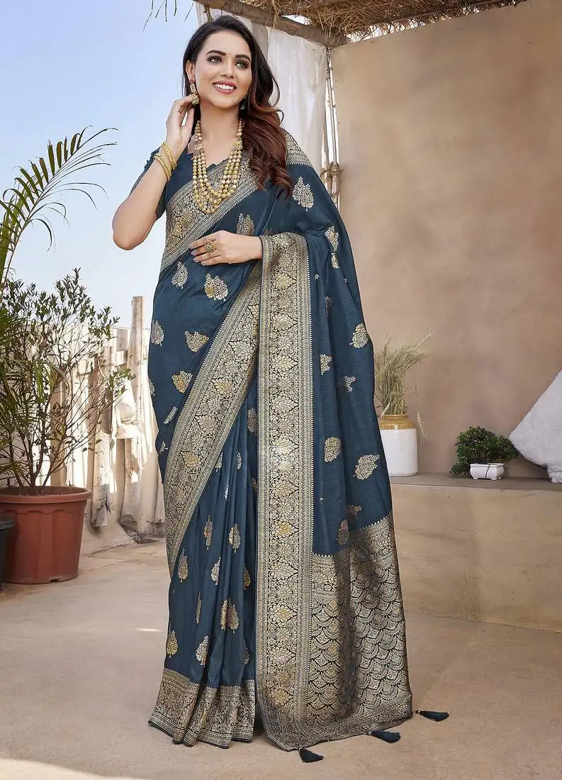 Navy blue butta zari jacquard silk blend paithani saree