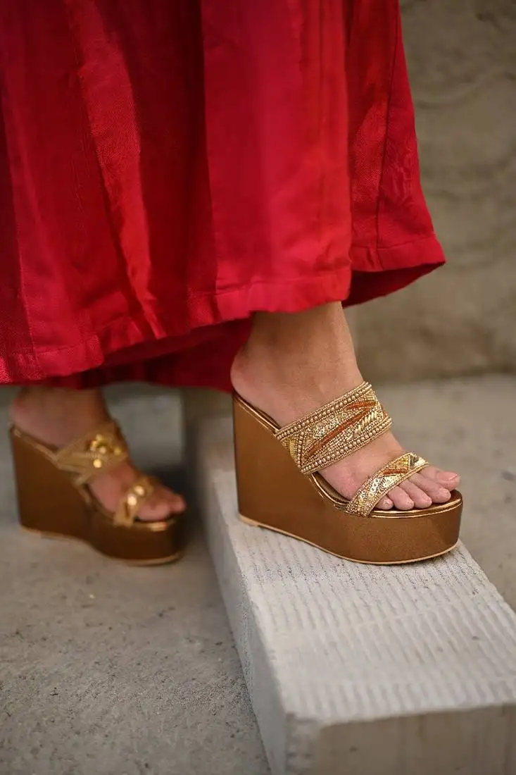 Bronze dual strap handwork wedges