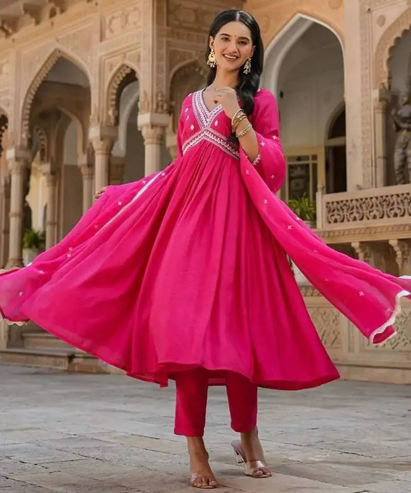 Pink embroidery chanderi silk aaliya cut kurta set with organza dupatta for women