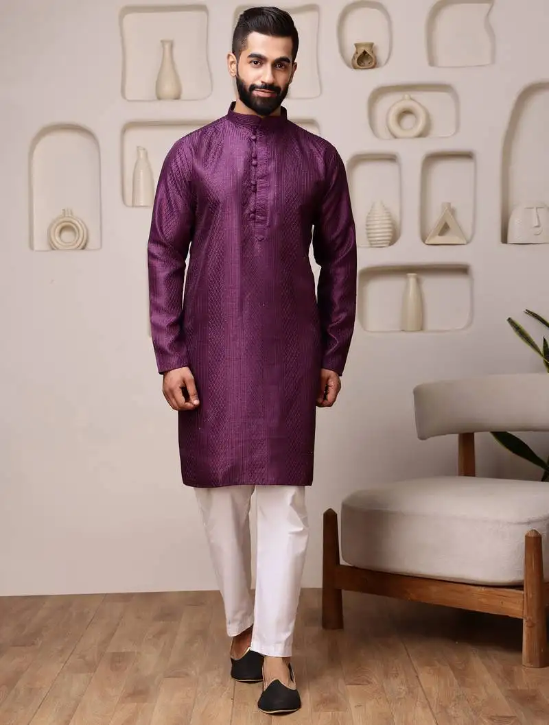 Men wine kurta in cotton blend with sequin pattern work finish