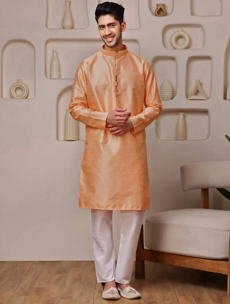 Men peach feather-soft kurta in georgette with minimal look