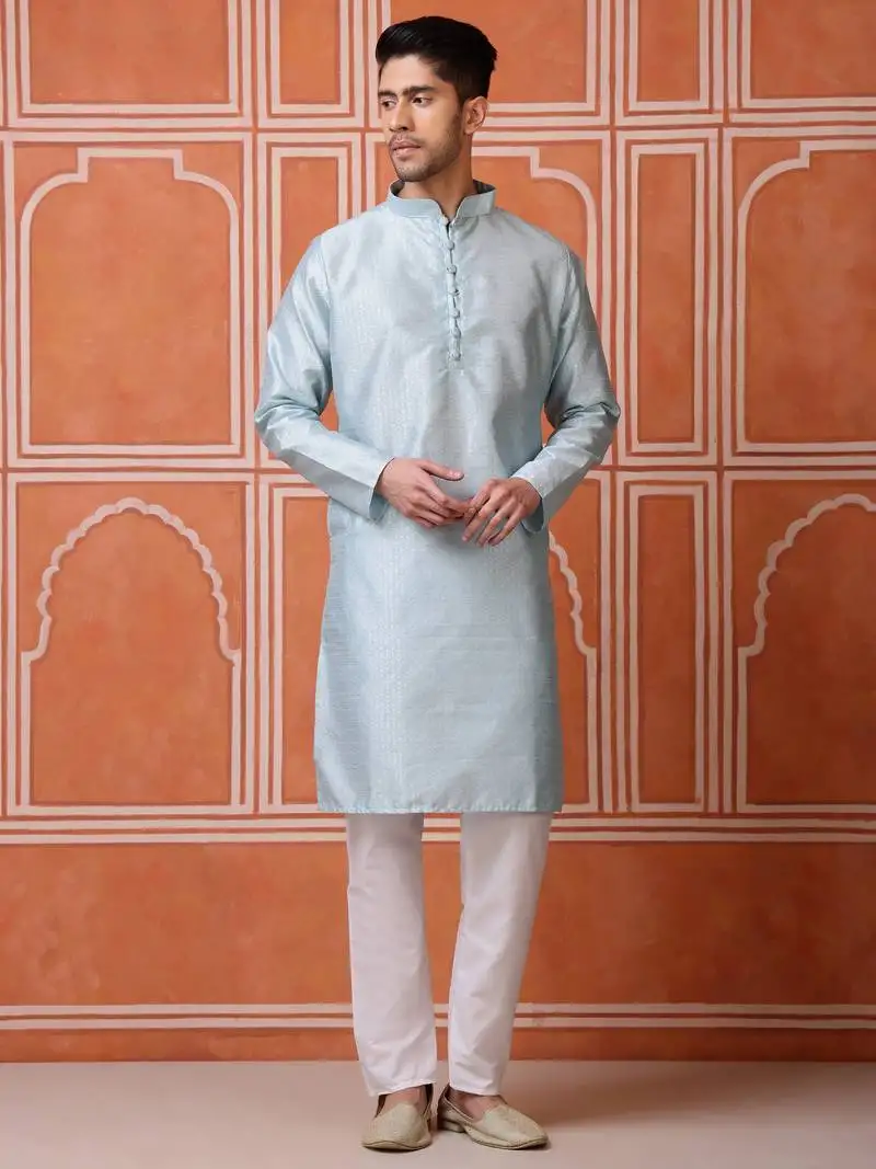 Men midnight blue self-jacquard kurta in silk blend for festive