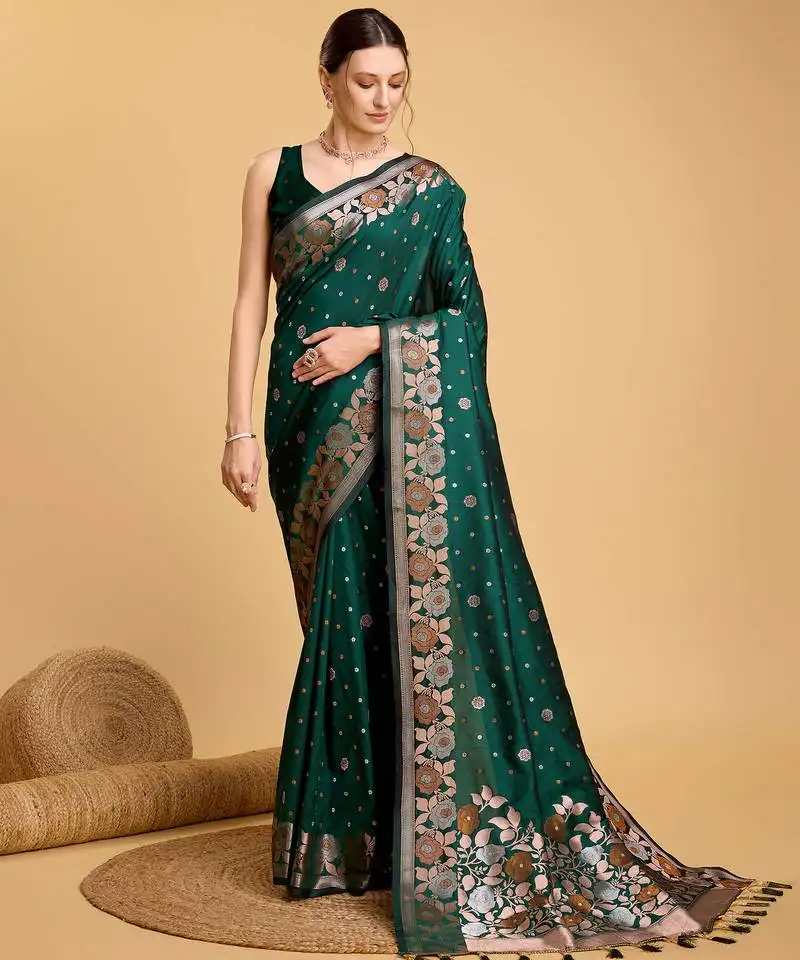 Green jacquard saree with blouse piece
