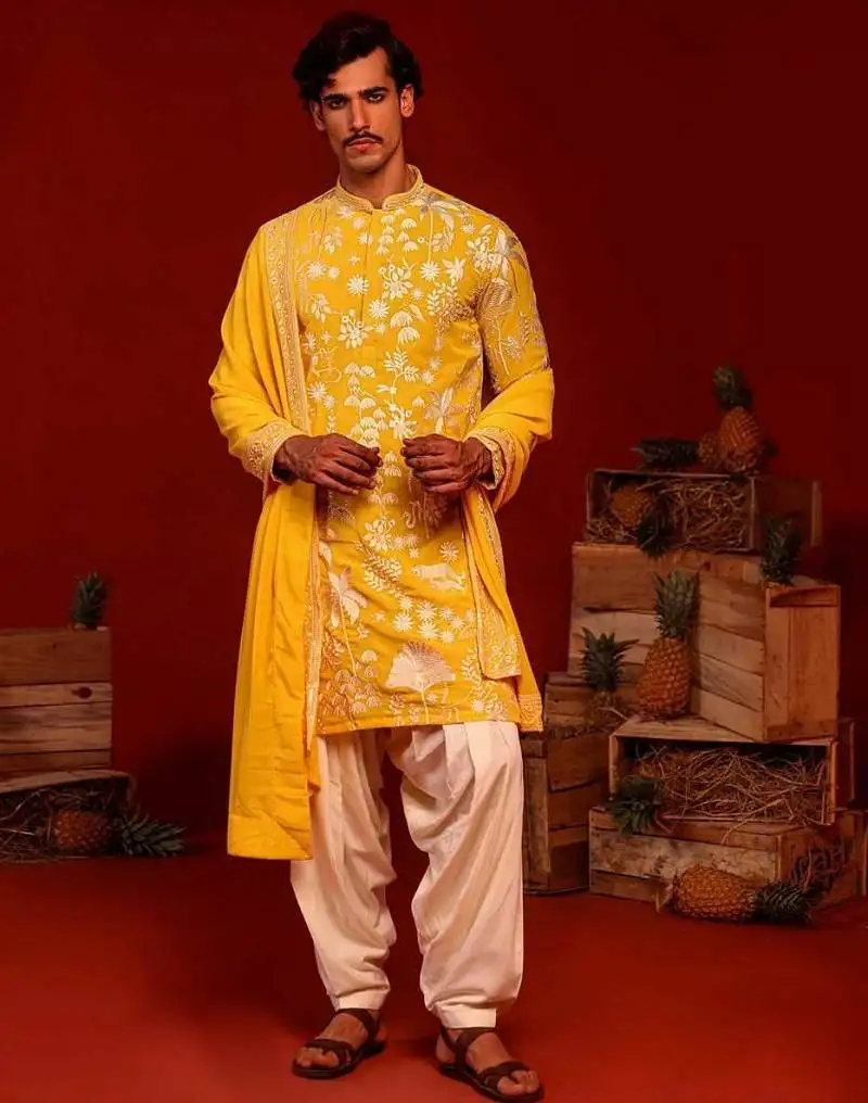 Hriten haldi kurta set