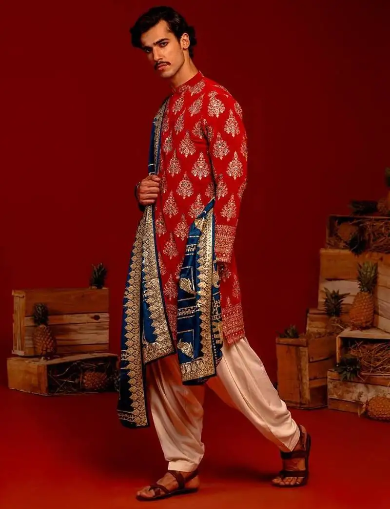 Pravar red kurta set