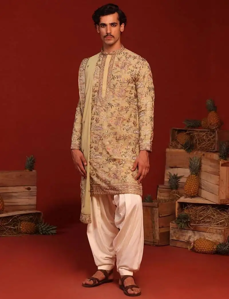 Falak mehandi kurta set