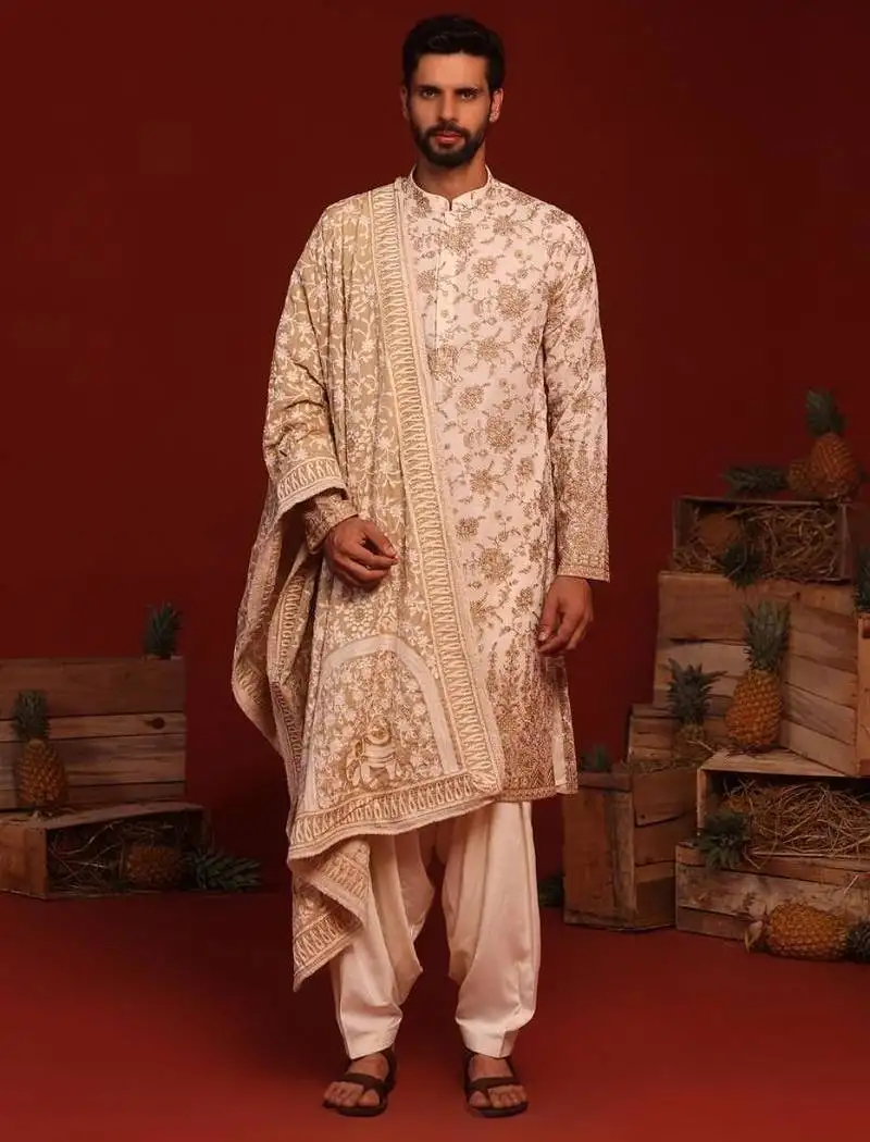Madhur ivory kurta set