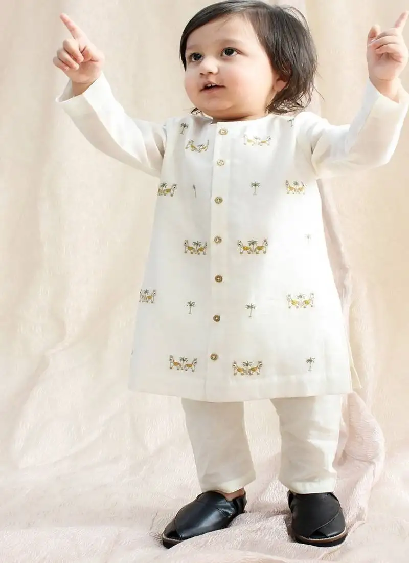 Cream embroidered chanderi kurta pyjama