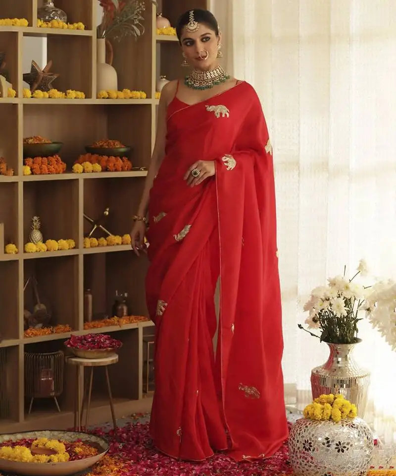 Red plain silk blend saree