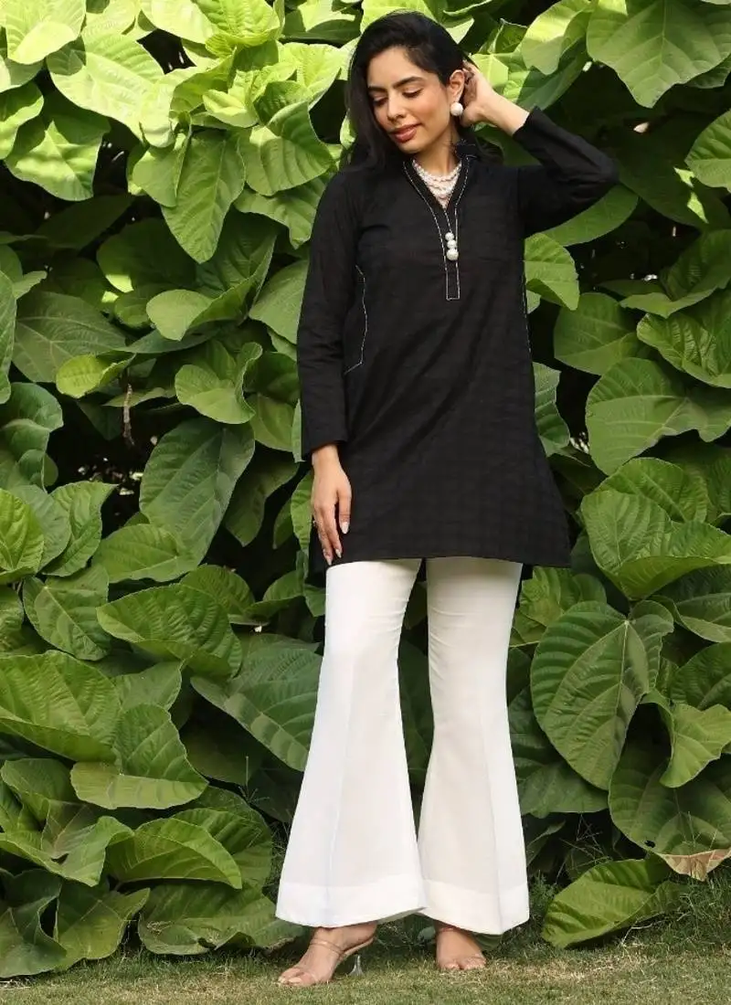 Black lawn printed tops