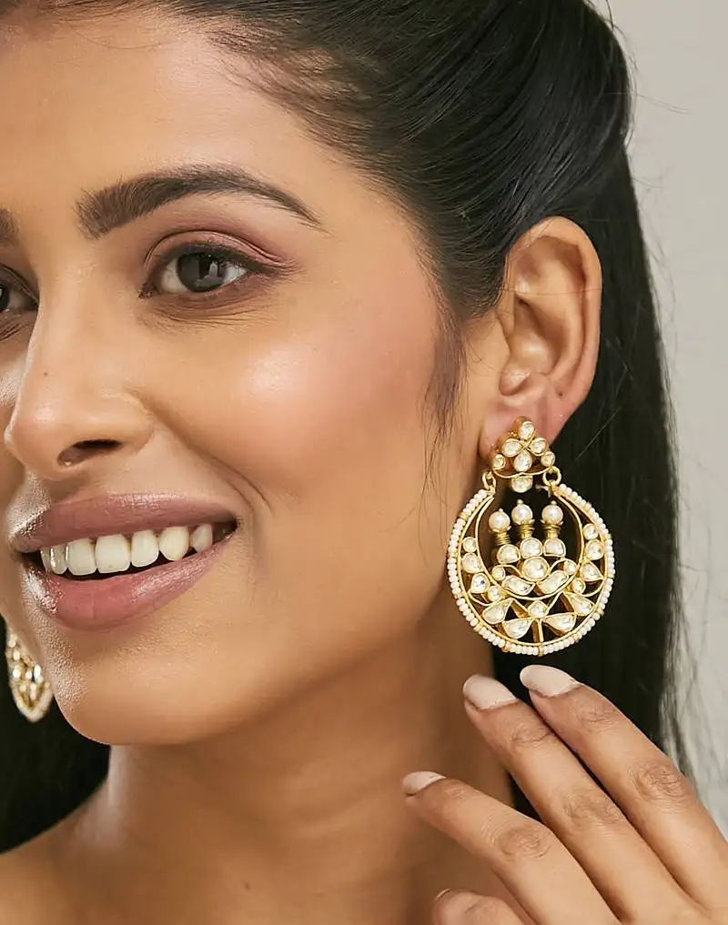 Gold plated elegant kundan stone studded & pearl beaded chandbalis